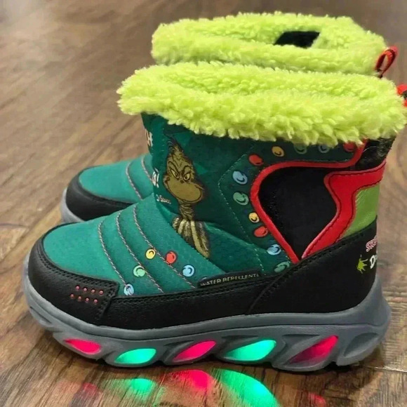 Sketchers Dr.Seuss The Grinch light up snow boots - Picture 1 of 6